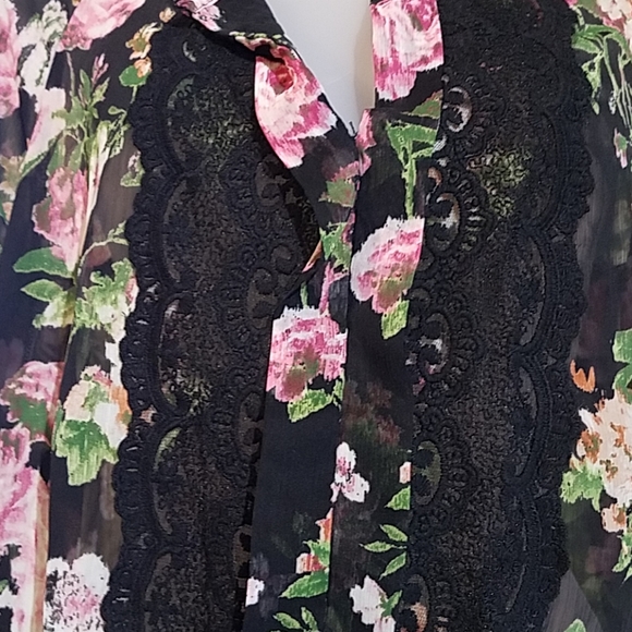 Metaphor floral sheer top e12 - Picture 2 of 6